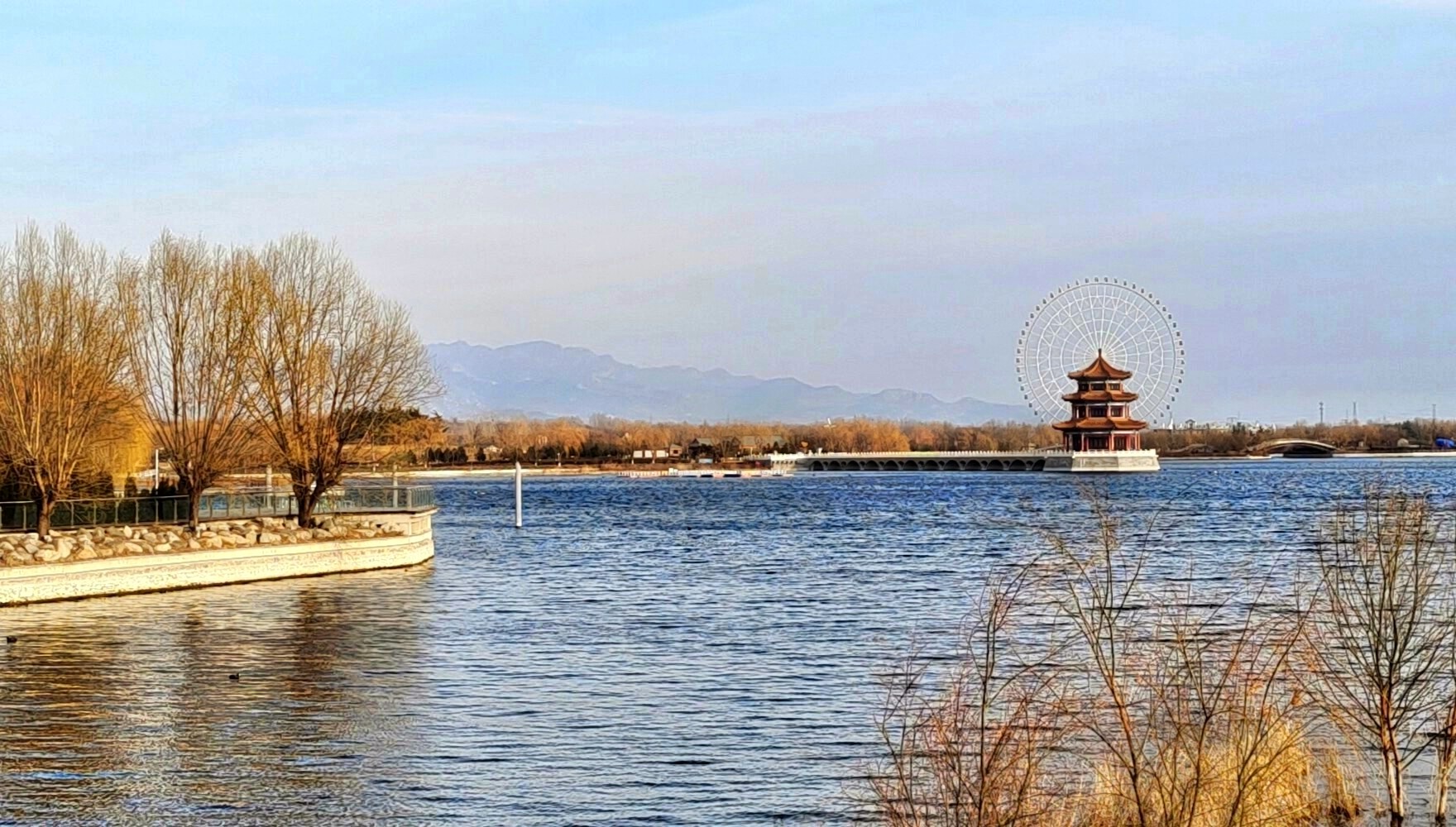 初春泰山天颐湖美景手机版