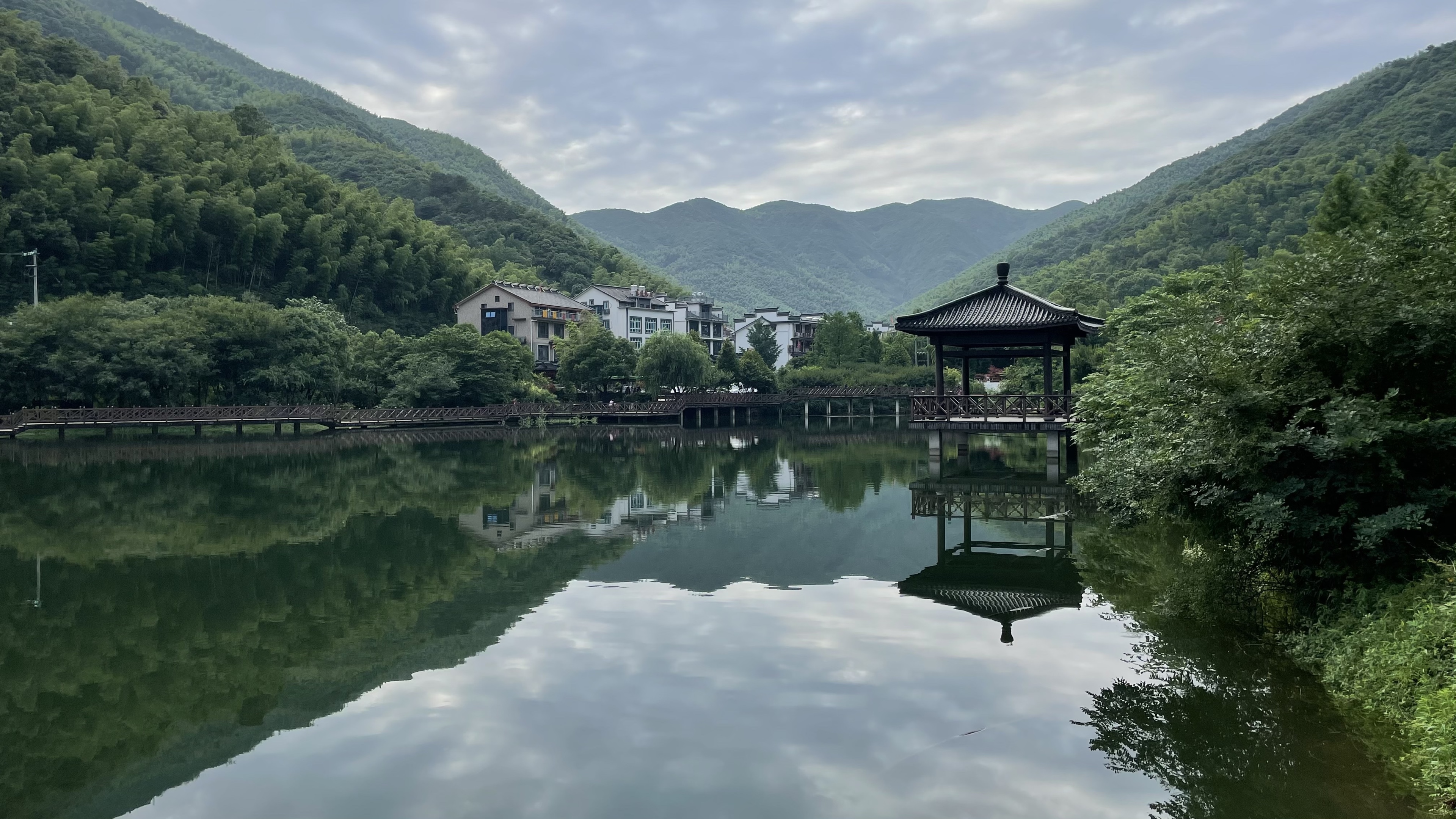 浙江长兴水口顾渚水库美景