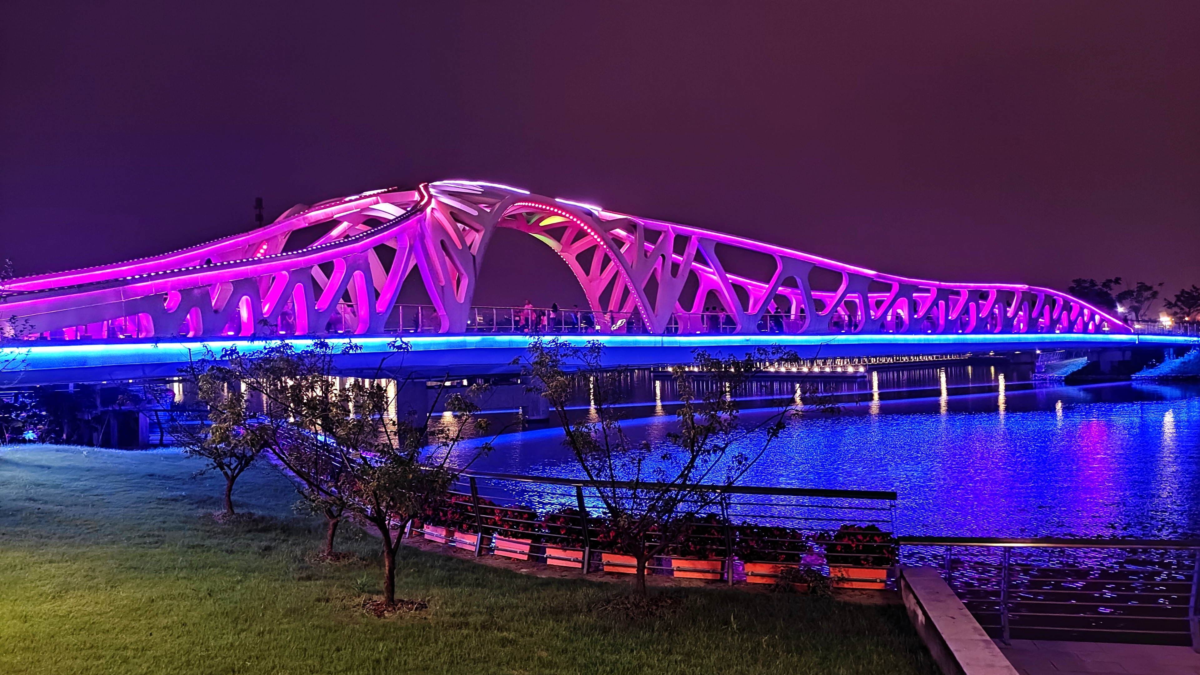 《青浦彩虹桥》 摄影:宋家华(山东青岛)