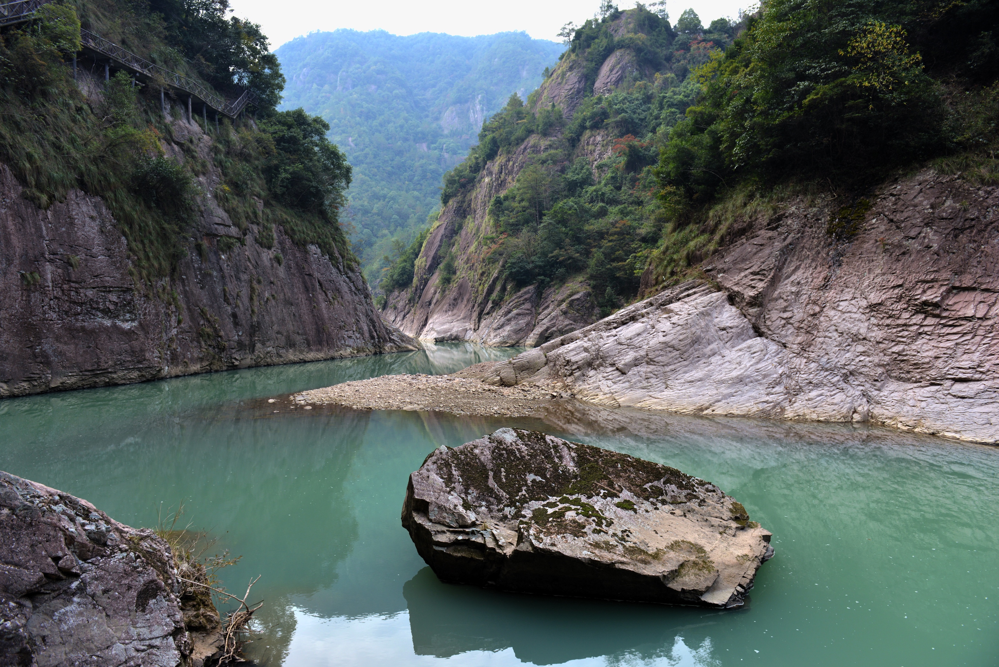 浙江石桅岩小三峡