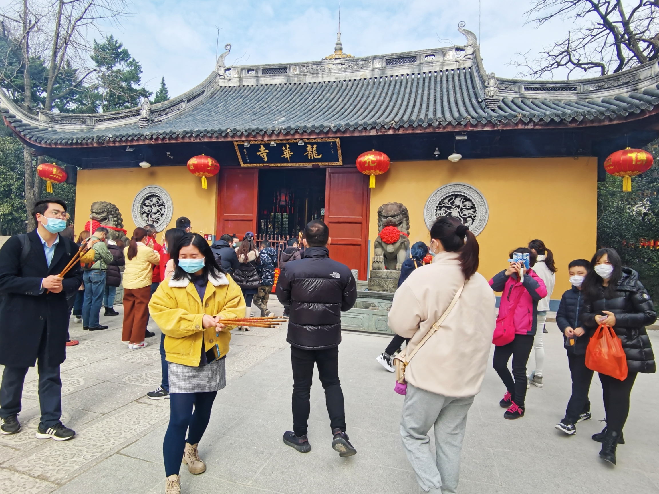 龙华寺上香祈福【首发】