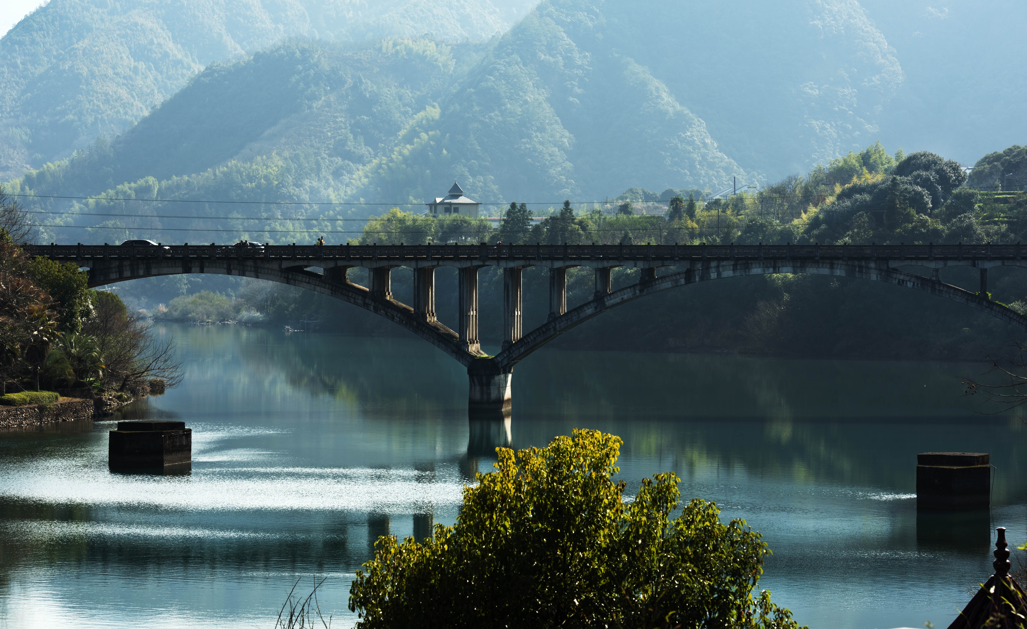 乌溪江畔【首发】