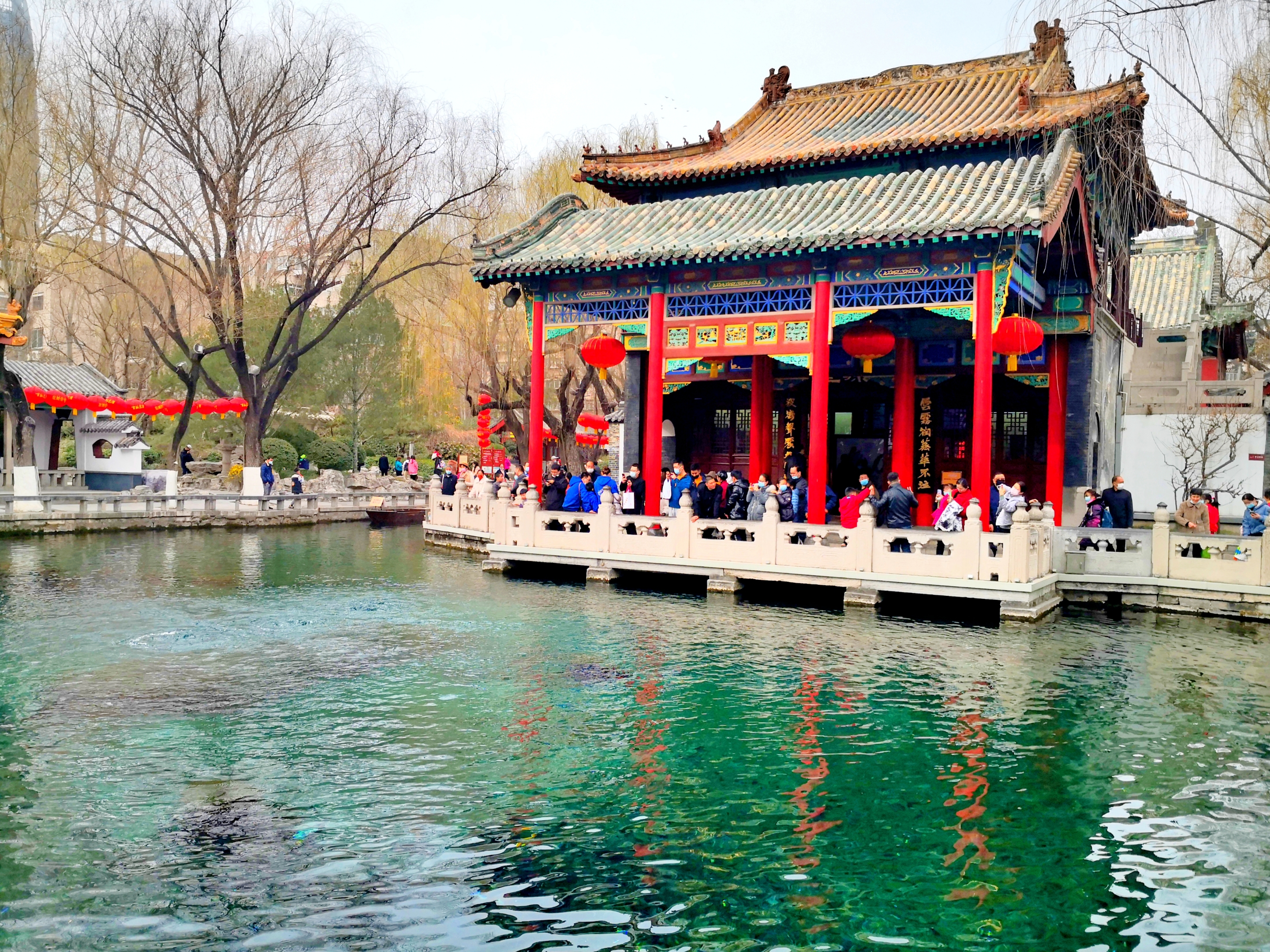 春来泉城趵突泉