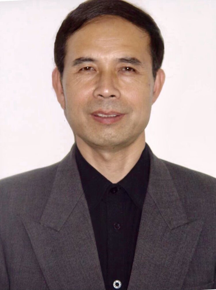 播讲人简介声悦(朱建生):中共党员,大学本科,四川传媒学院退休教师(副