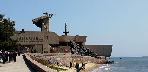 面对挫折永不言败作者野夫朗诵浪漫的人