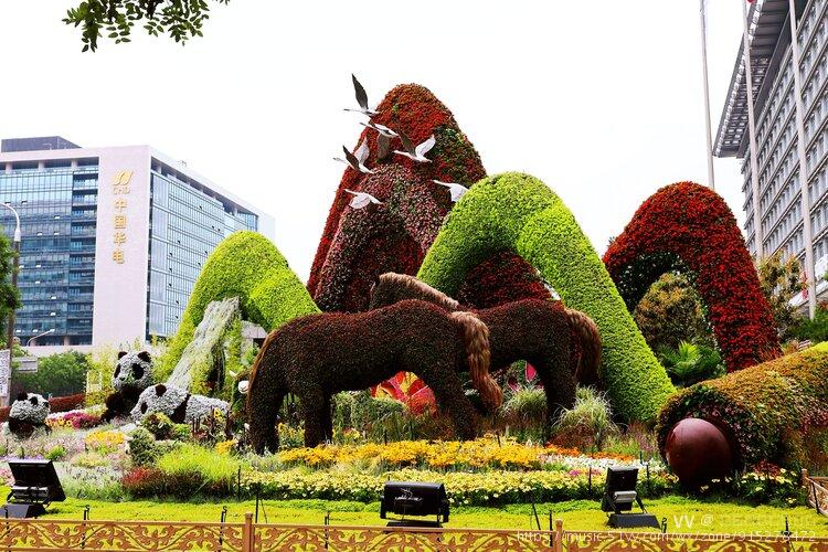 首发庆祝建党100周年大型立体花坛近日亮相长安街