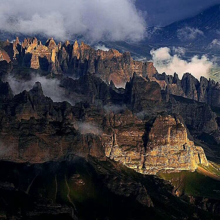 天山奎克乌苏石林