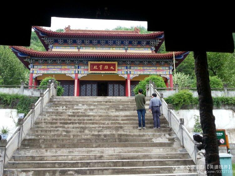 首发鲸鱼沟报恩寺