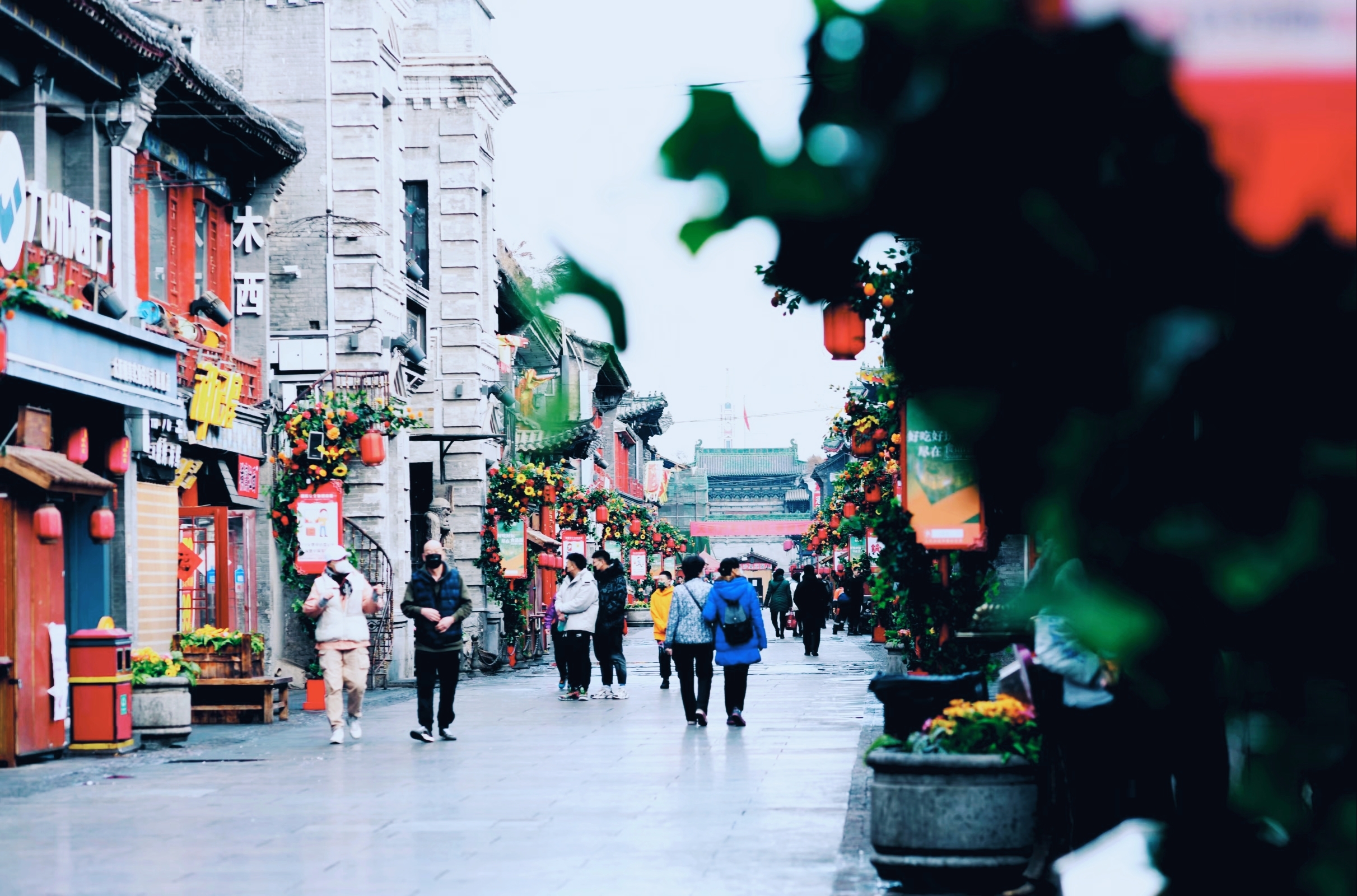 场景:食品街(帽儿巷) 摄影后期:太原龙儿 特别声明:本文观点仅代表