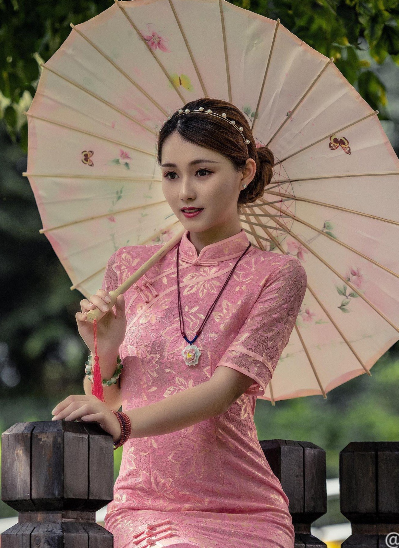 秋水伊人俏佳人