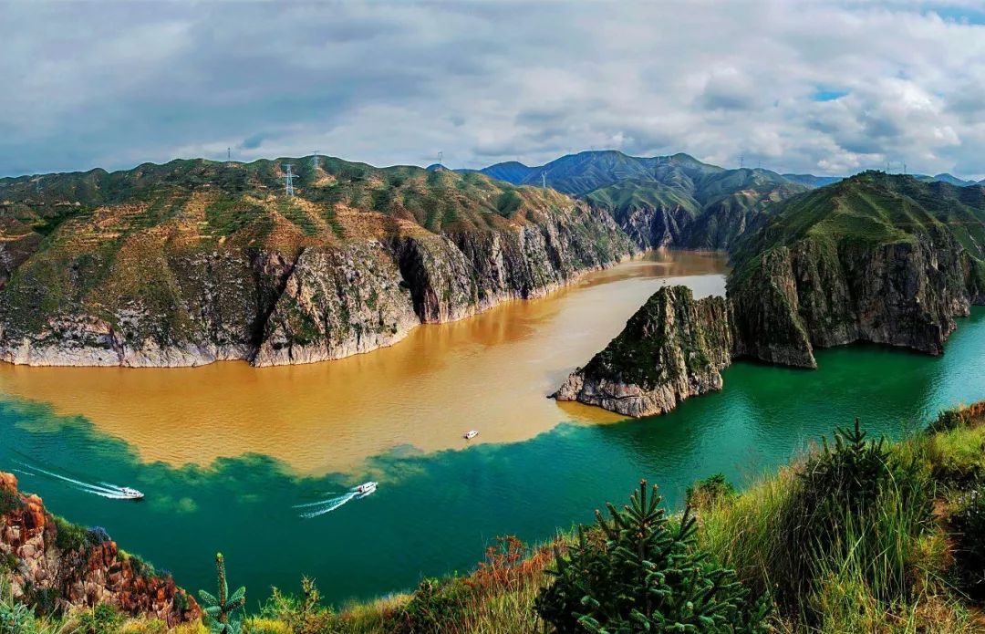 黄河支流湖泊图片