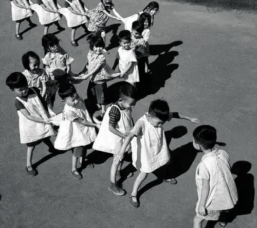 致我们的岁月童年.