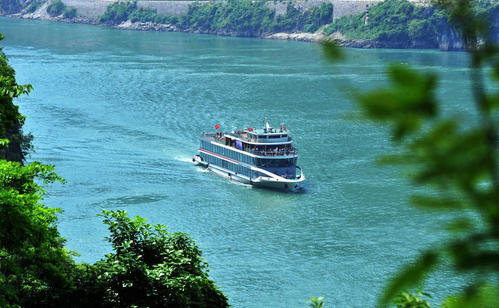 吴涵伟朗读长江作者欧震