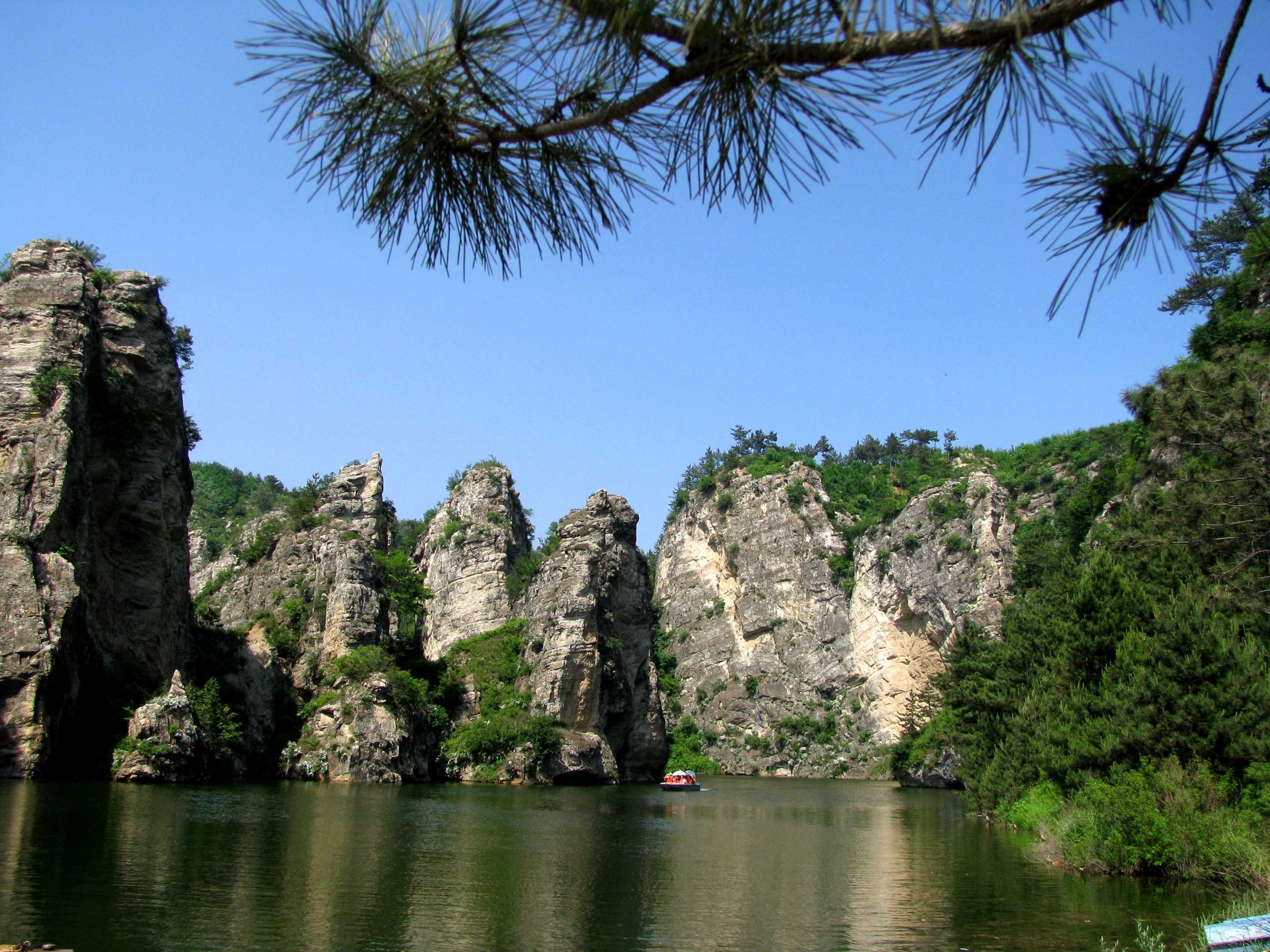 葫芦岛建昌龙潭大峡谷图片