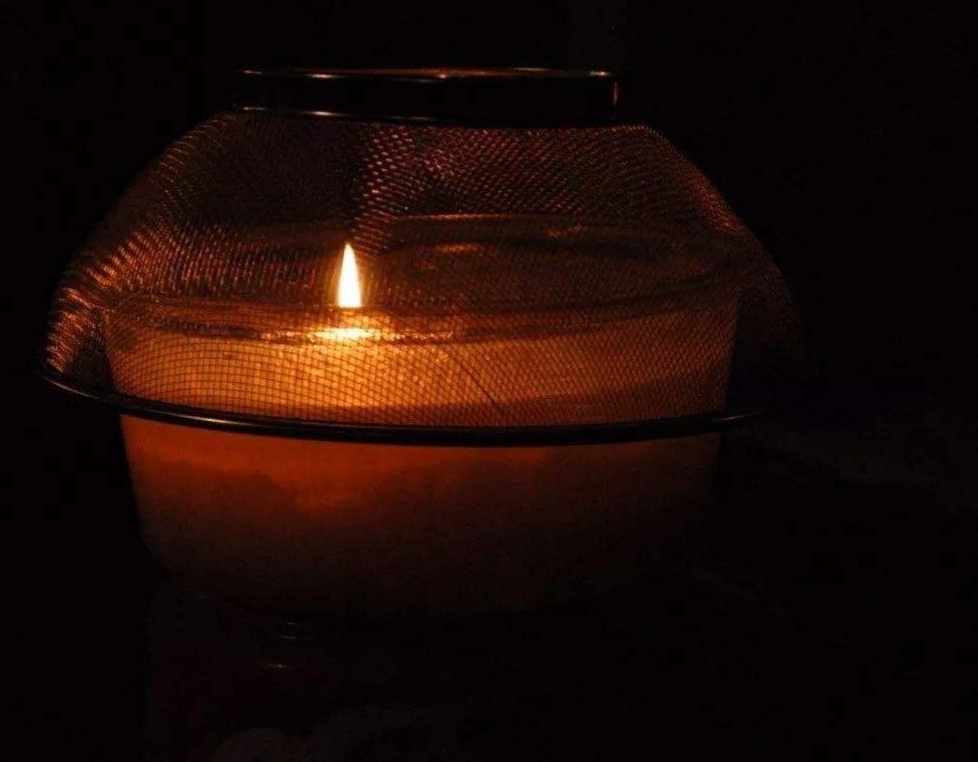 首发《我们去寻找一盏灯》—朗诵银河飘月