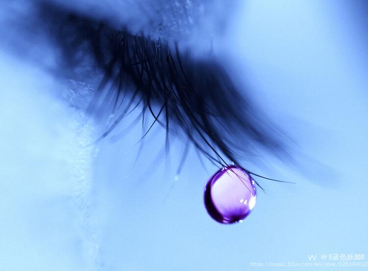 《很久没有哭过》作者:钓鱼哥编配:米酒诵读:蓝色妖姬一杯酒将坚强的