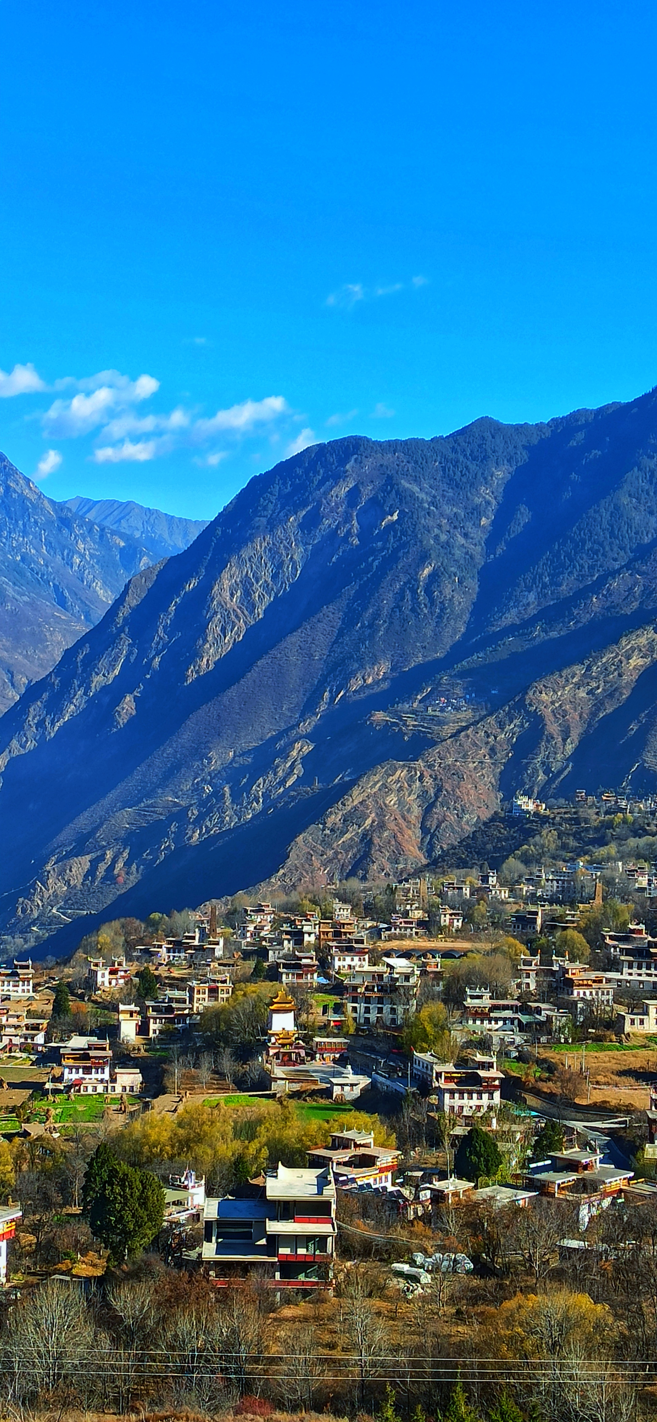 中路——嘉绒古碉藏寨的魅力瑰宝