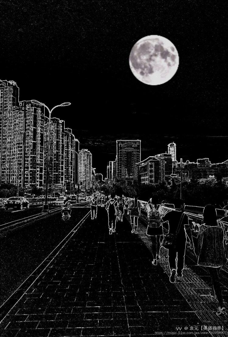 城里的月光把梦照亮图片