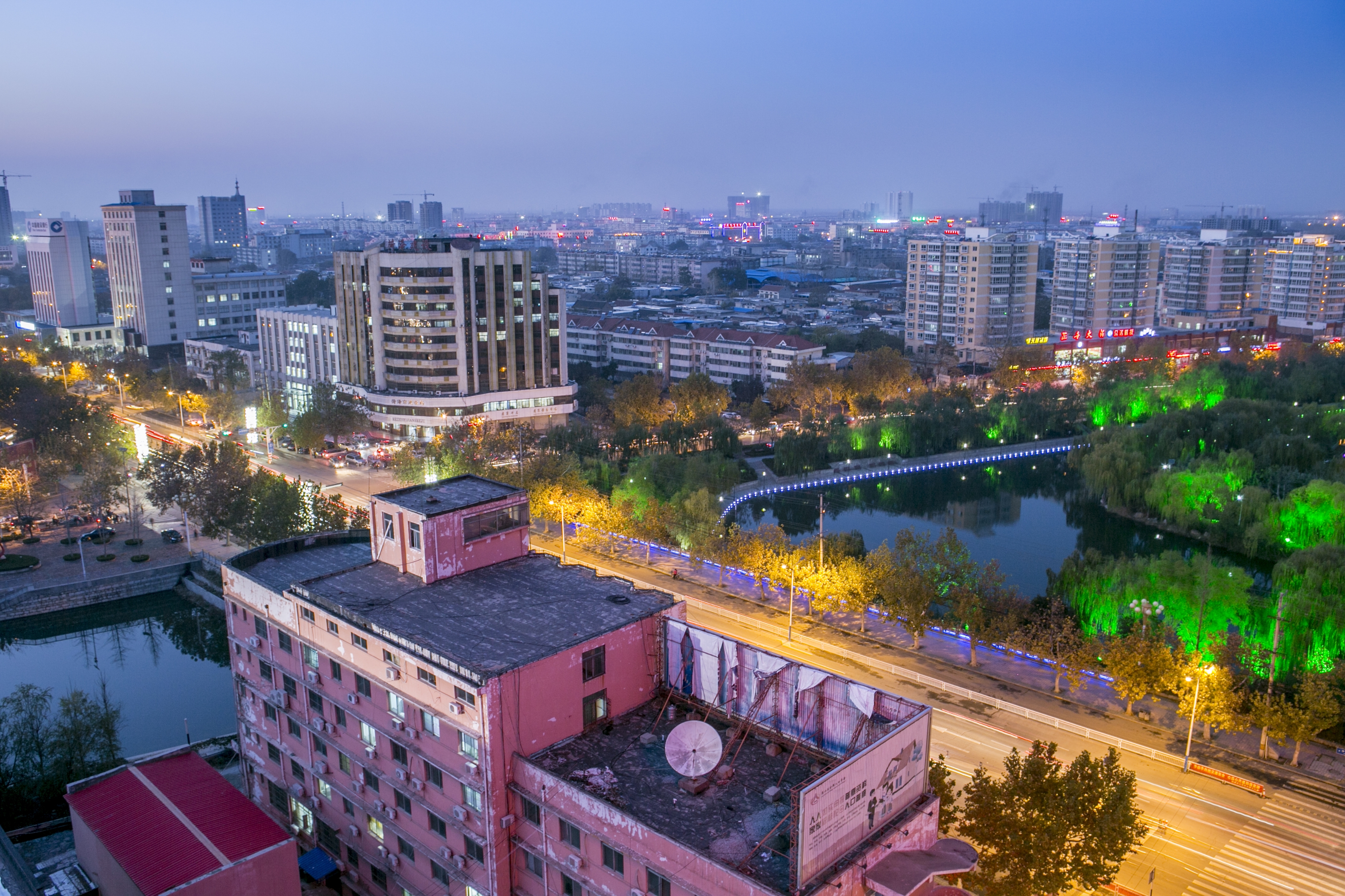 月到中秋一一菏泽牡丹园夜景(首发)