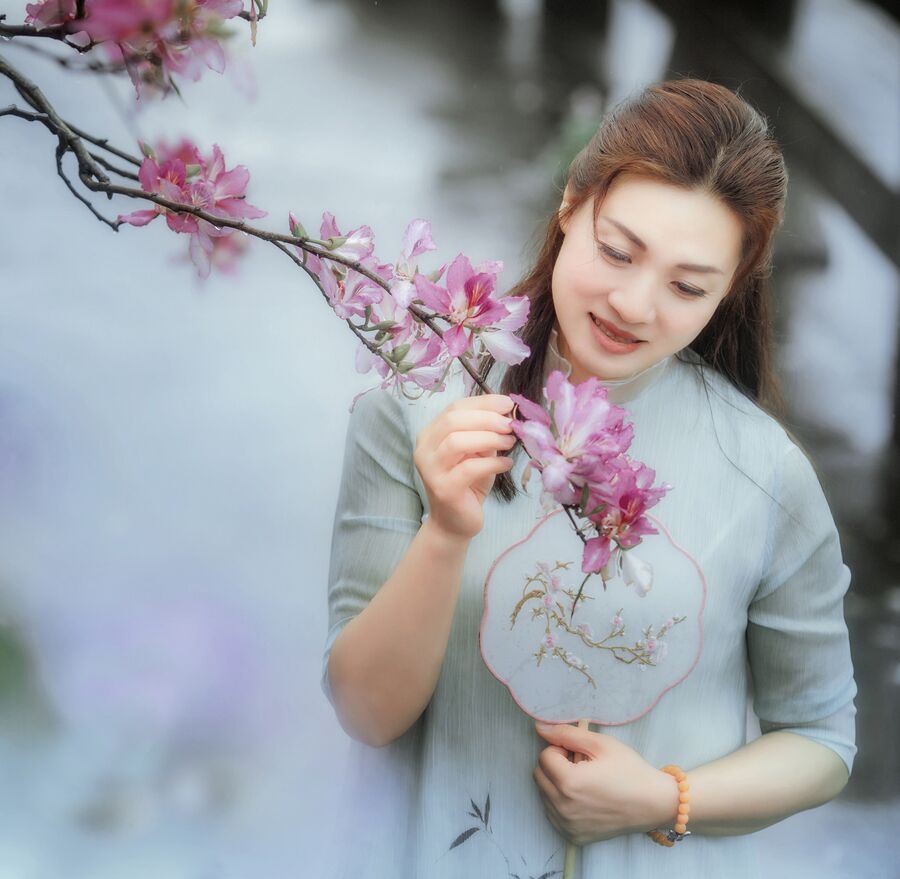 红尘烟火_歌词推开门烟火中的红尘_推开门烟火中的红尘是什么歌