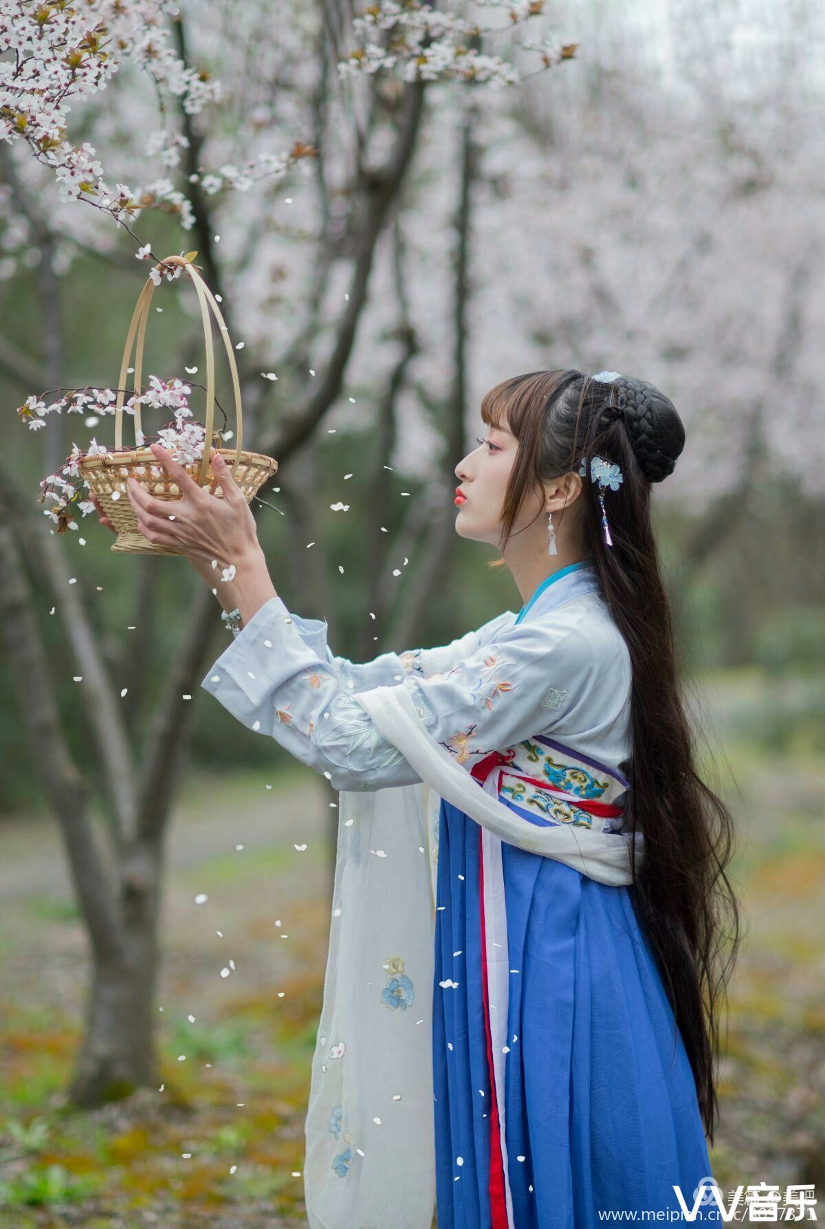 陌上花开,一路芬芳