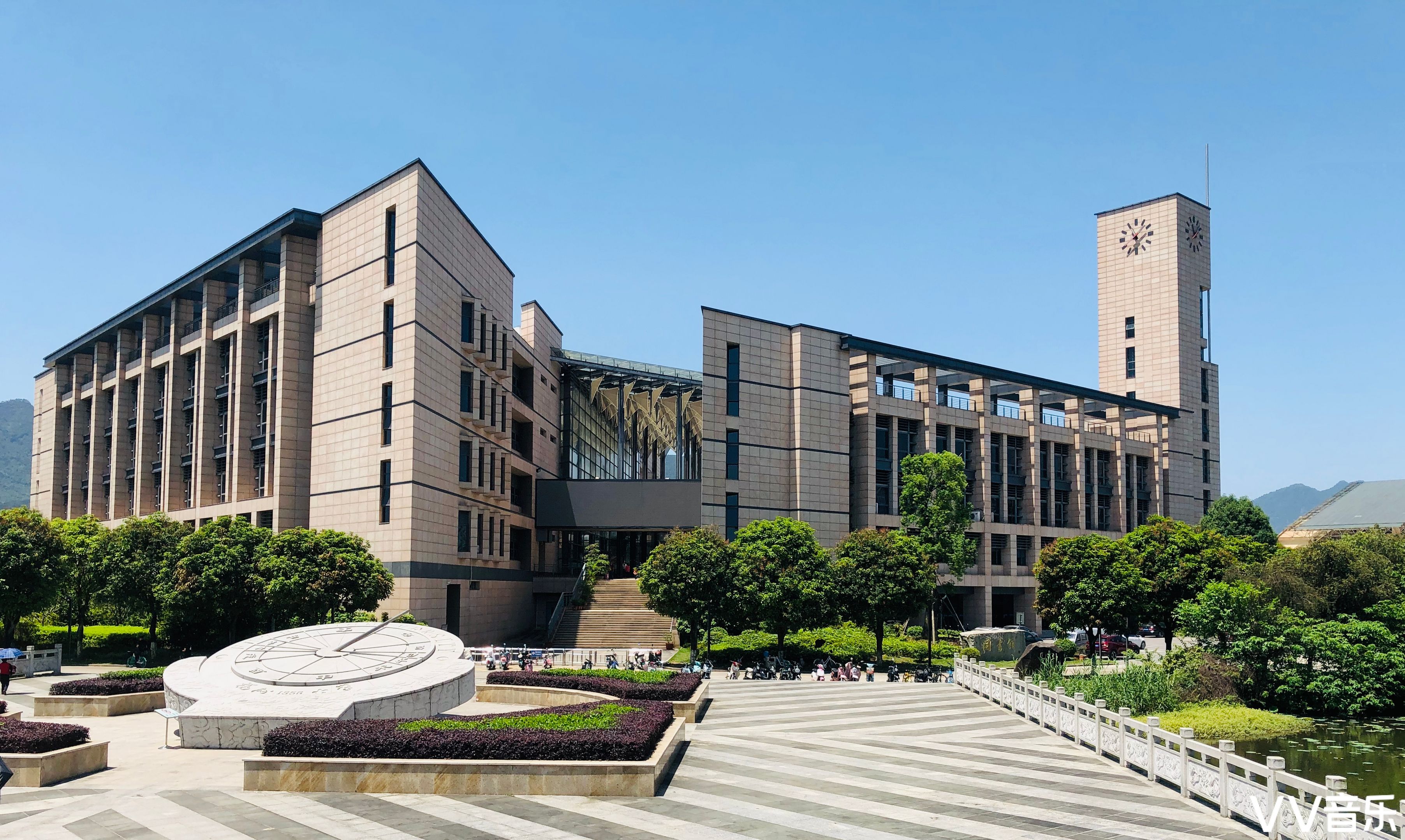 翰逸神飞毋校丽影(福州大学)